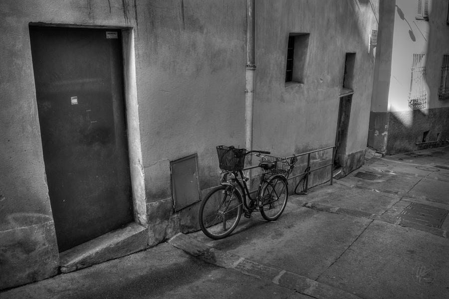 Old Nice - Vieille Ville 006 BW Photograph by Lance Vaughn