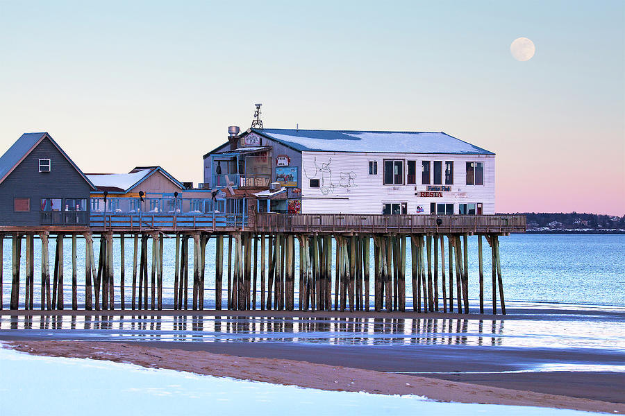 Old Orchard Beach Moonrise Photograph by Eric Gendron