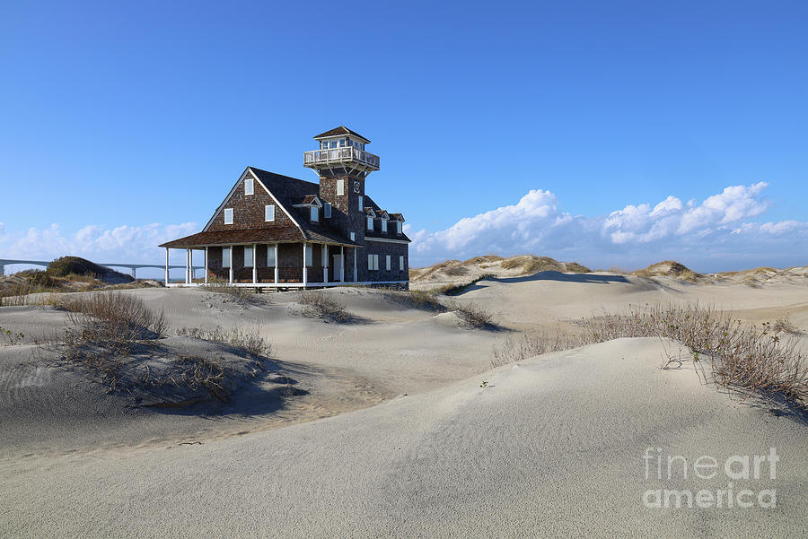 Old Oregon Inlet Life Saving Station 7651 Photograph by Jack Schultz