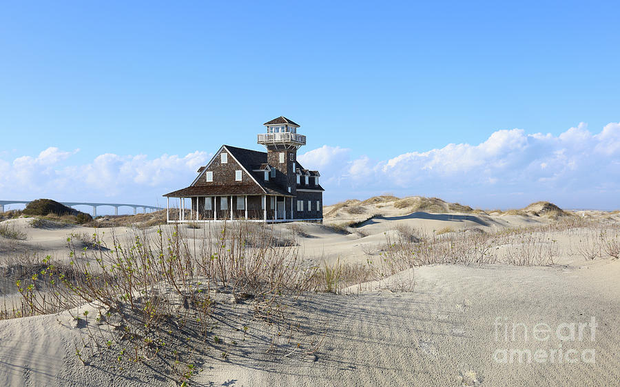 Old Oregon Inlet Life Saving Station 7658 Photograph by Jack Schultz