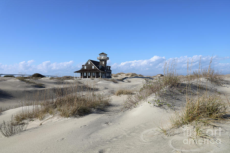 Old Oregon Inlet Life Saving Station 7665 Photograph by Jack Schultz