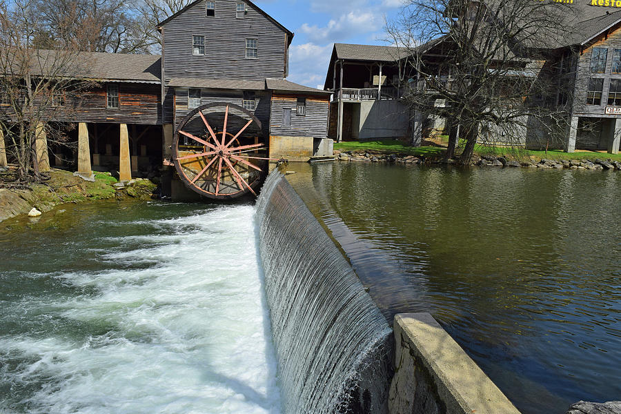 Old Pigeon Forge Mill Photograph by Robert Tubesing - Pixels