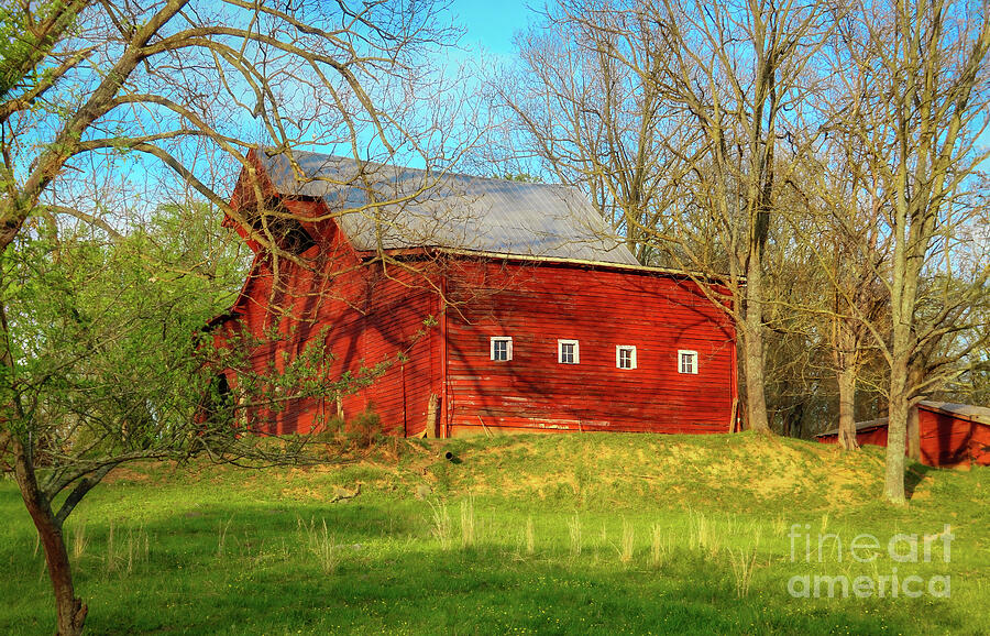 Old Red Dairy Barn in Sullivan County Tennessee Photograph by Shelia Hunt