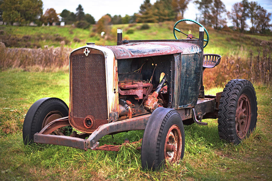 Old Rusty Tractor in Vermont Photograph by Eric Gendron