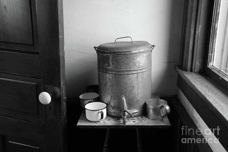 Old Schoolhouse Water Cooler bw 7297 Photograph by Jack Schultz