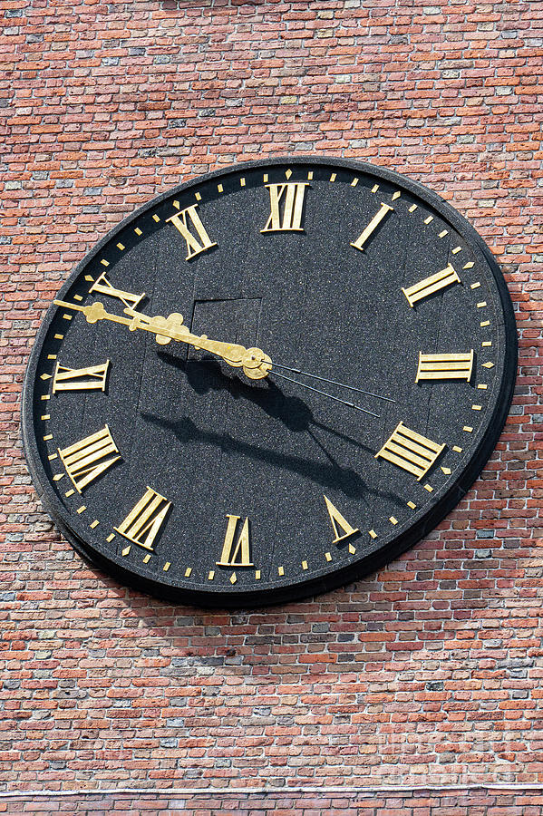 Old South Meeting House Clock Photograph by Bob Phillips