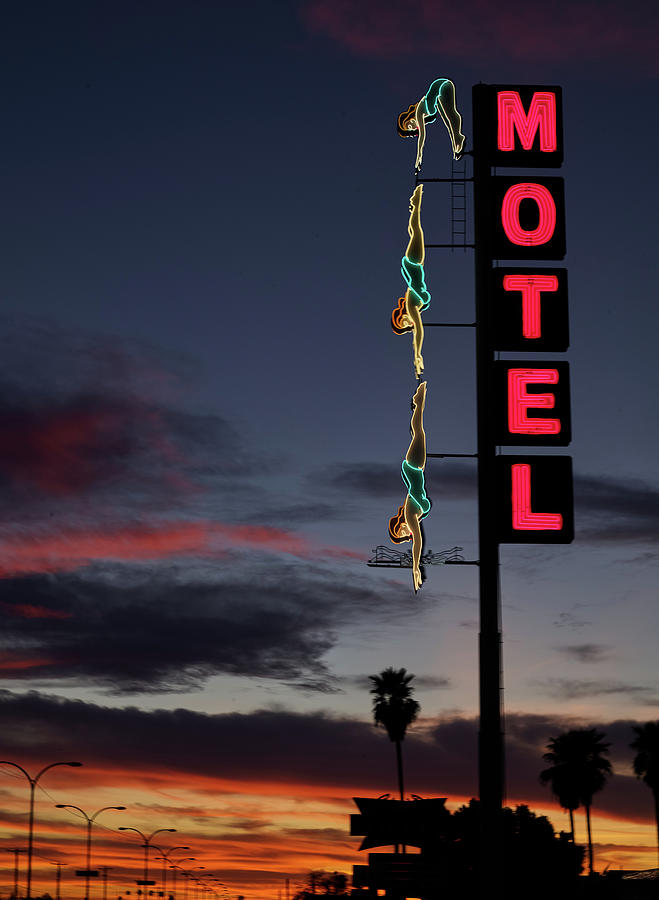 Old Starlight Motel in Mesa, Arizona Painting by Carol McKinney ...