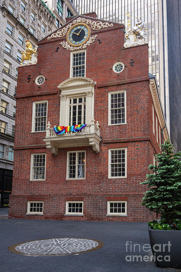 Old State House in Boston Photograph by Bob Phillips
