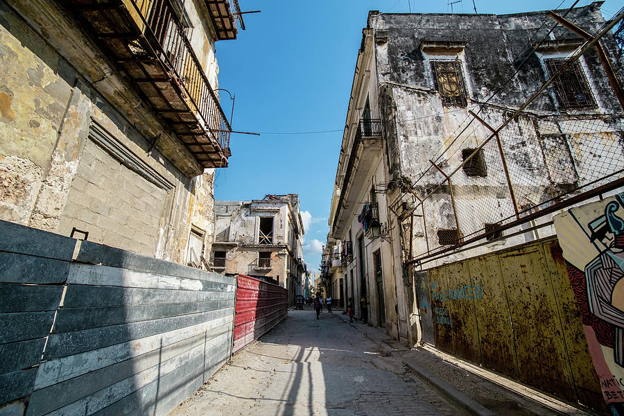 Old street, Habana. Cuba Photograph by Lie Yim