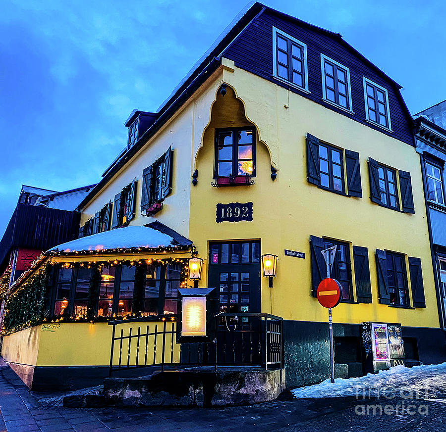 Old Style Iceland Restaurant Caruso Restaurant Reykjavik Icel