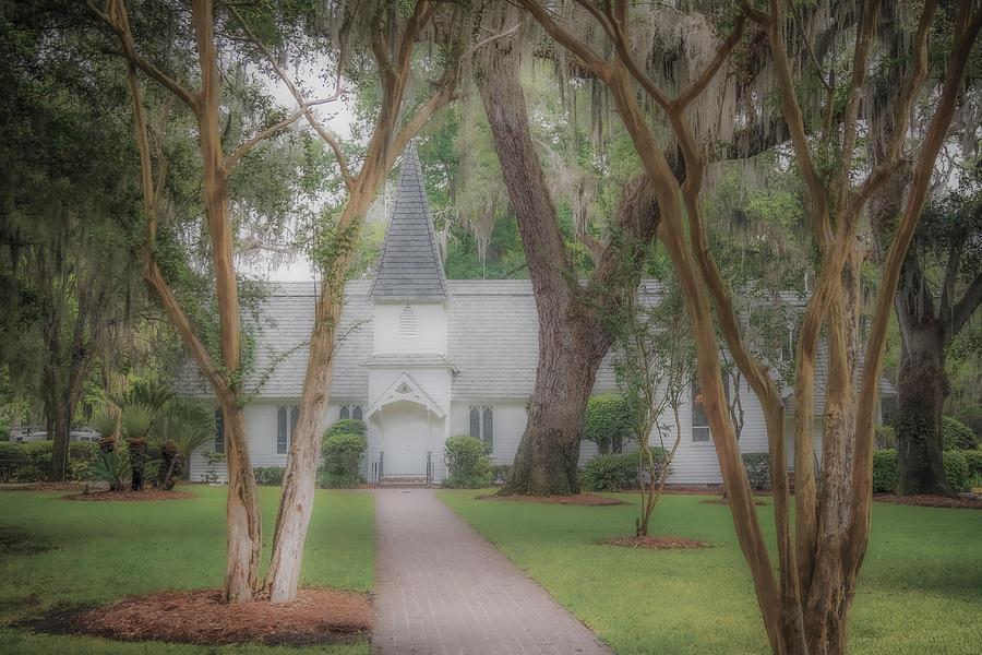Old White Church Under Spanish Moss Photograph by Darryl Brooks