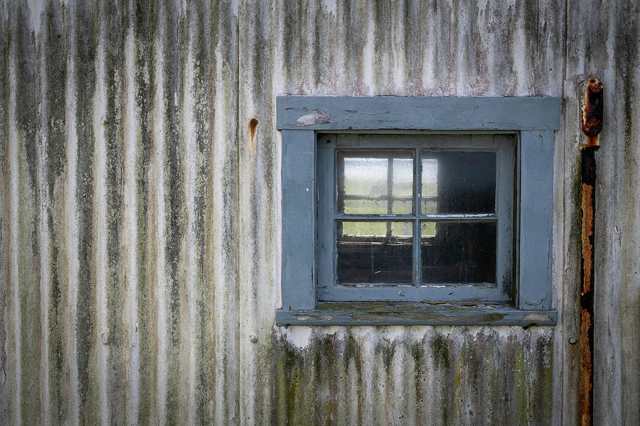 Old Window Photograph by Paul Freidlund