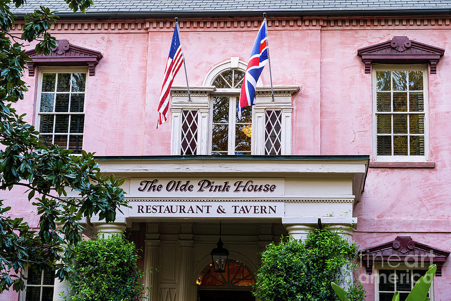 Olde Pink House - Savannah Photograph by Sanjeev Singhal - Fine Art America