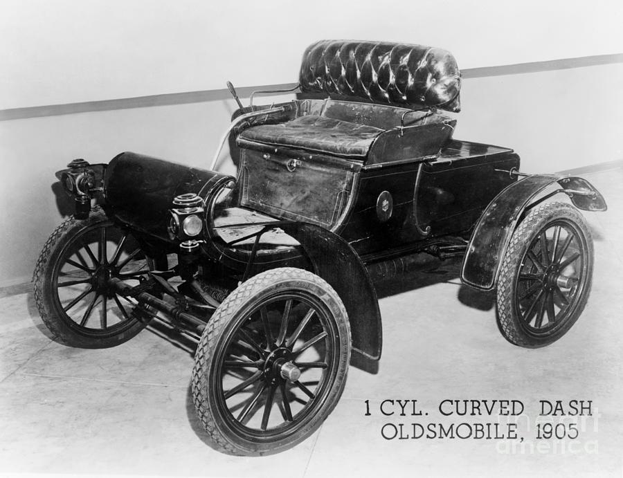 Oldsmobile, 1905 Photograph by Granger