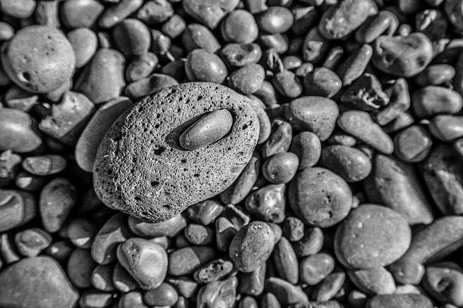 On Black Lava Pearl Beach Photograph by W Chris Fooshee
