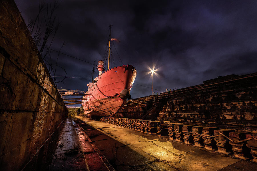 On the dry Photograph by Jan Van Roosbroeck - Fine Art America