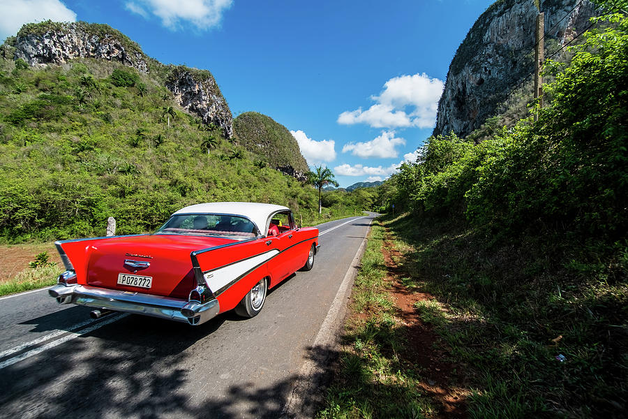 On the road for Vinales. Cuba Photograph by Lie Yim