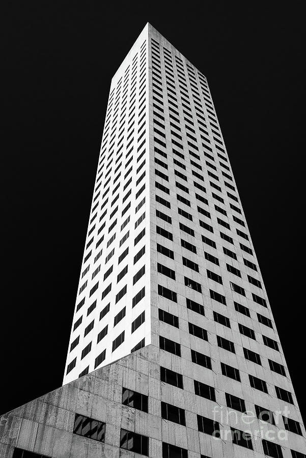 OneAmerica Tower - Indianapolis - Indiana Photograph by Gary Whitton
