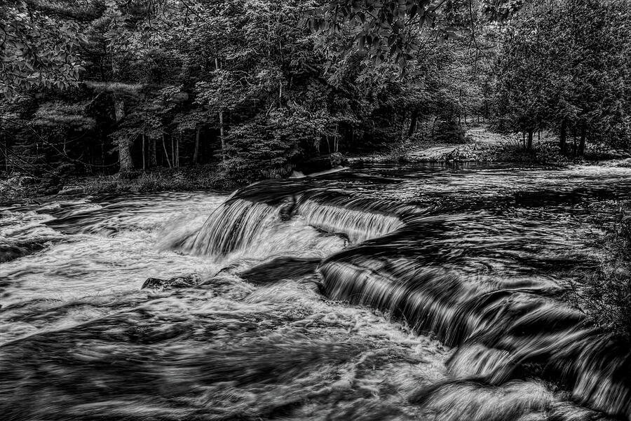 Ontonagon River Curved Falls BW Photograph by Dale Kauzlaric