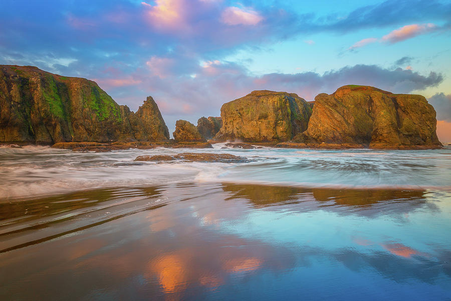 Beach Photograph - Oregon Islands Sunrise by Darren White