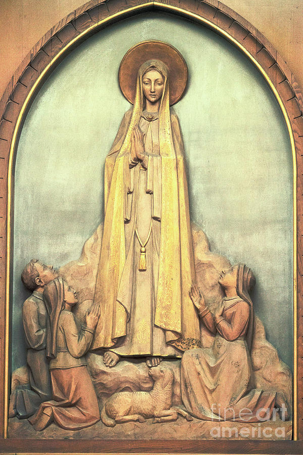 Our Lady Of Fatima And The Three Children Photograph