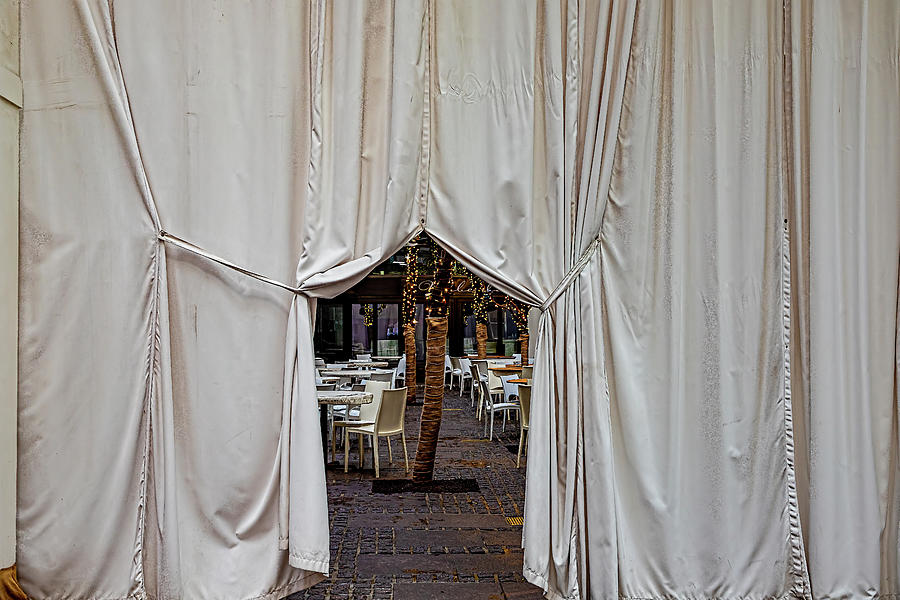 Outdoor Restaurant Photograph by Robert Ullmann