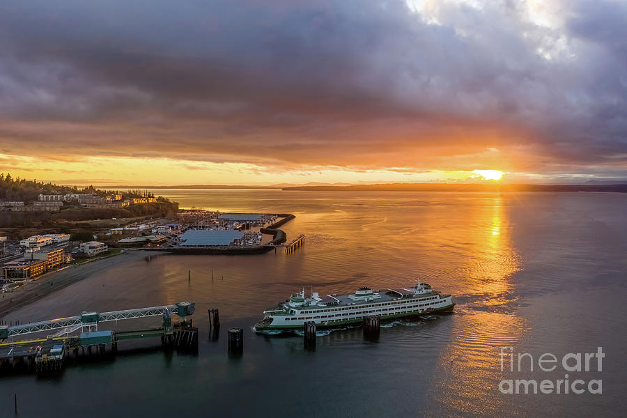 Over Edmonds Ferry Dock Sunset Sunstar Photograph by Mike Reid