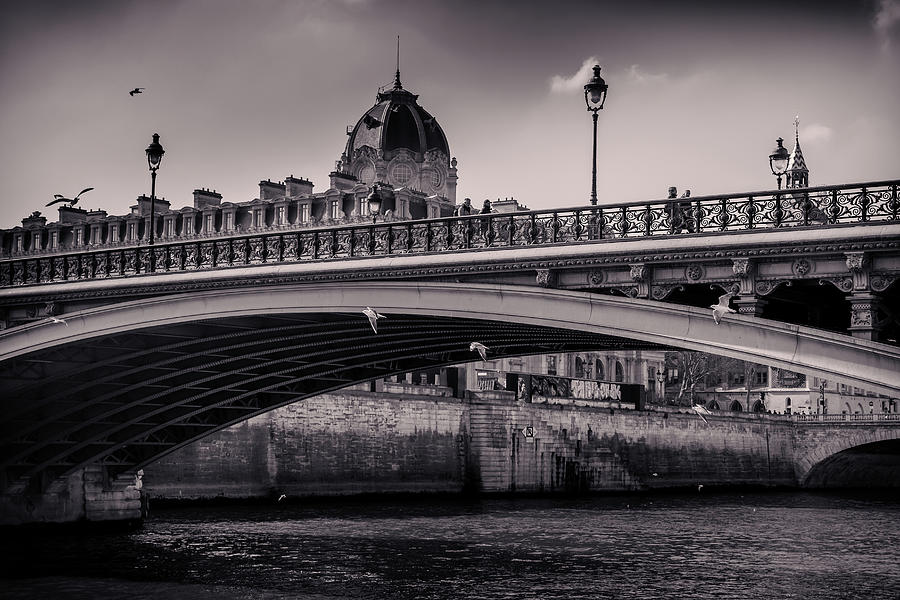 over the Seine Photograph