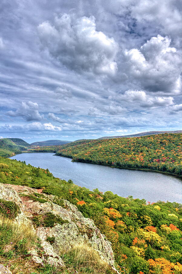 Overlook At Lake Of The Clouds Photograph by Dale Kauzlaric