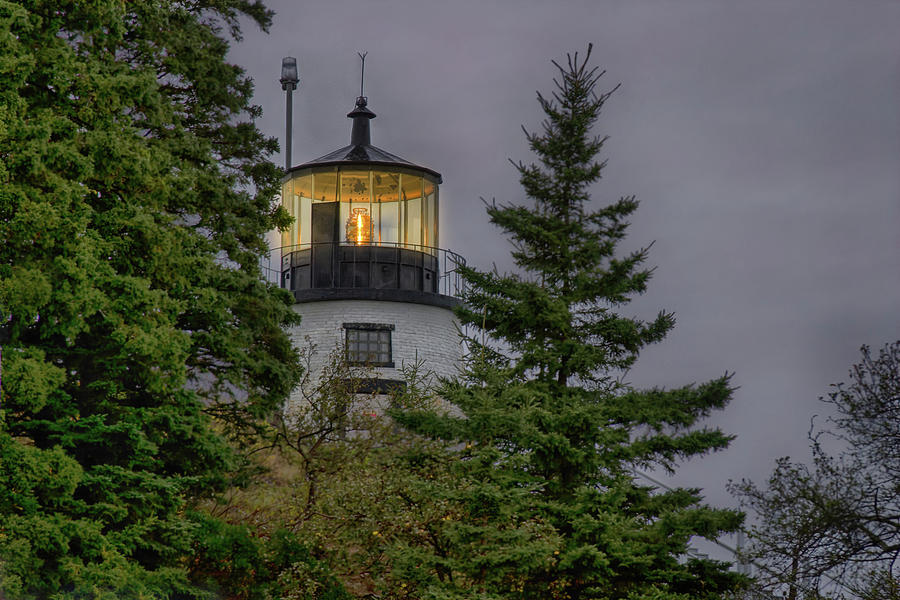 Owls Head Lighthouse Maine at dusk Photograph by Jeff Folger