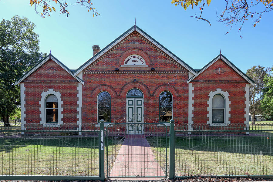 Oxley Shire Hall Photograph by Linda Lees