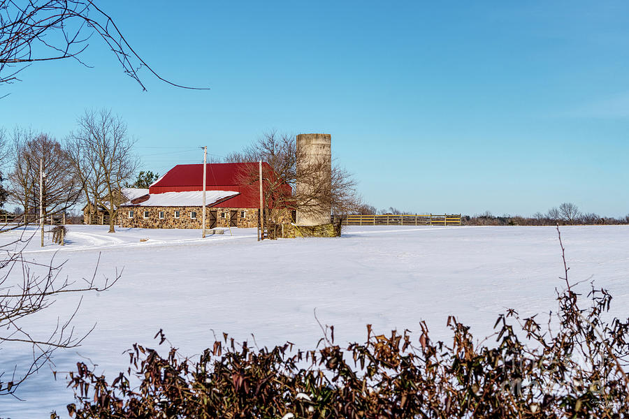 Ozarks Stone Barn In The Snow Photograph by Jennifer White