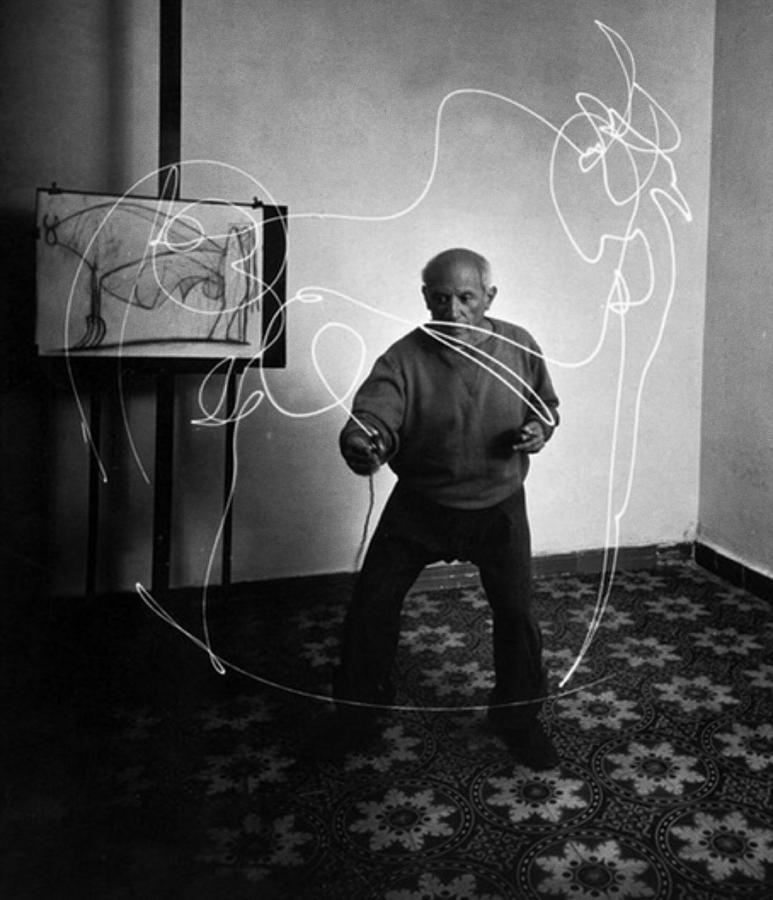Opfattelse Afbrydelse Kontinent Pablo Picasso painting with light Photograph by June Odin - Fine Art America