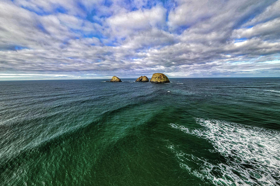Pacific Ocean Oregon Coast Photograph by Loyd Towe Photography