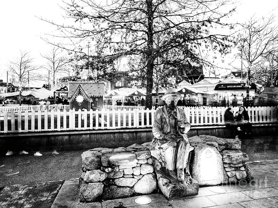 Padraic O Conaire Statue at Night in Galway by John Rizzuto Padraic O Conaire Statue at Night in Galway by John Rizzuto