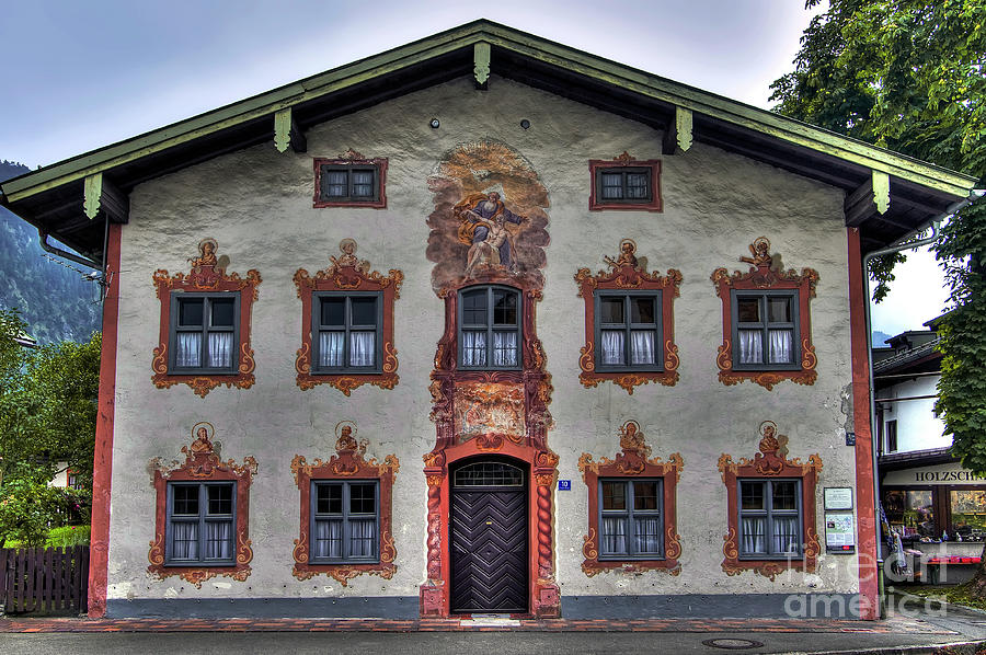Painted Houses - Luftlmalerei - Oberammergau - Germany Photograph by Paolo Signorini