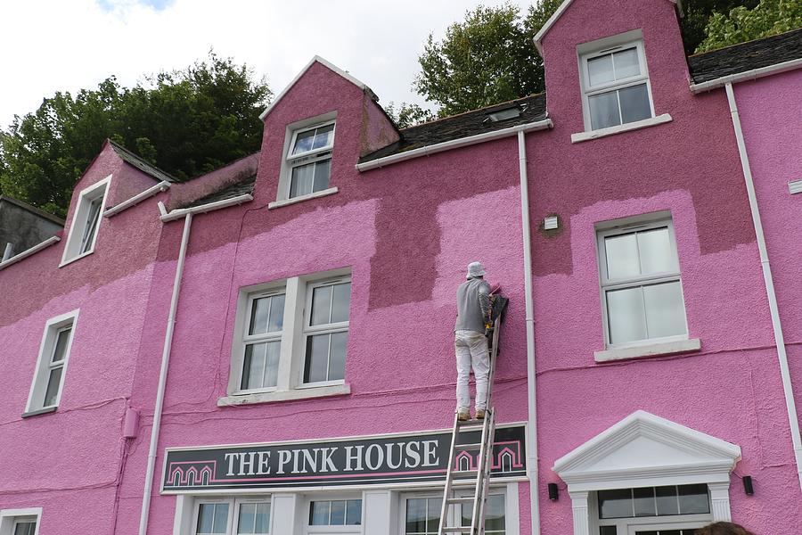 Painting The Pink House on The Isle of Skye Portree Photograph by ...