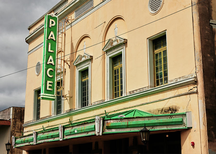 Palace Theater, Hilo, Hawaii Photograph by Jim Hughes
