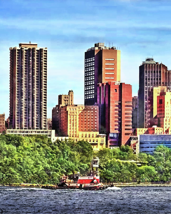Palisades Interstate Park - Tugboat on the Hudson Photograph by Susan Savad