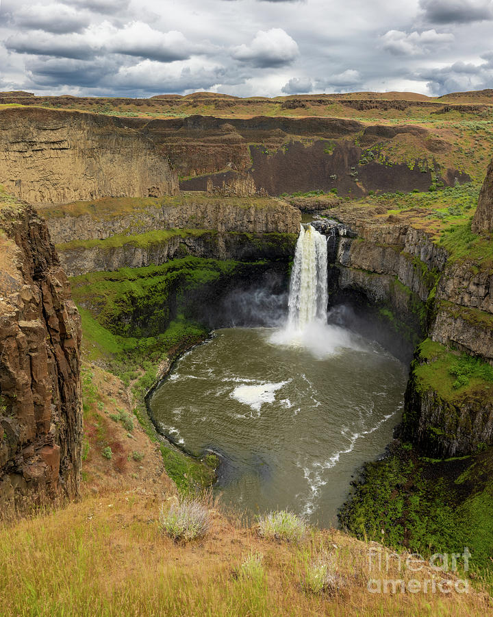 Palouse Falls in Vertical Format Photograph by Mimi Ditchie