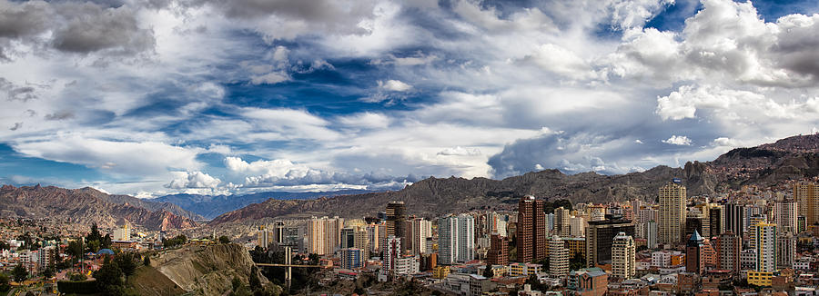 Panoramic view of La Paz, Bolivia Photograph by by Kim Schandorff
