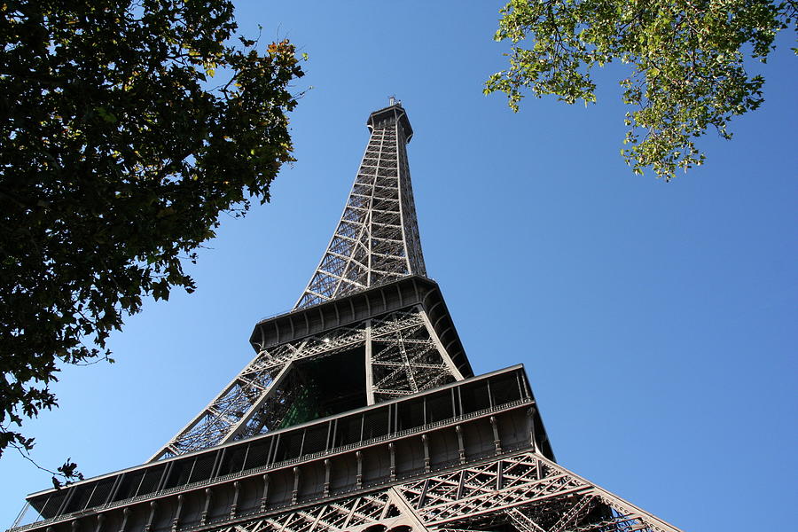 Paris Eiffel Tower Photograph by Katherine Law - Fine Art America