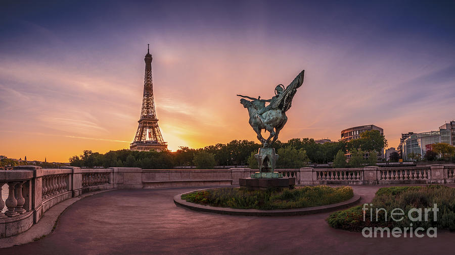 Paris La France Renaissante Eiffel Tower Sunrise Photograph By Thomas Speck
