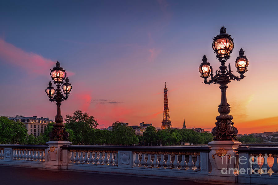 Eiffel Tower Photograph - Paris Pont Alexandre trois Eiffel-Tower Sunset colorful by Thomas Speck Eiffel Tower Photograph - Paris Pont Alexandre trois Eiffel-Tower Sunset colorful by Thomas Speck
