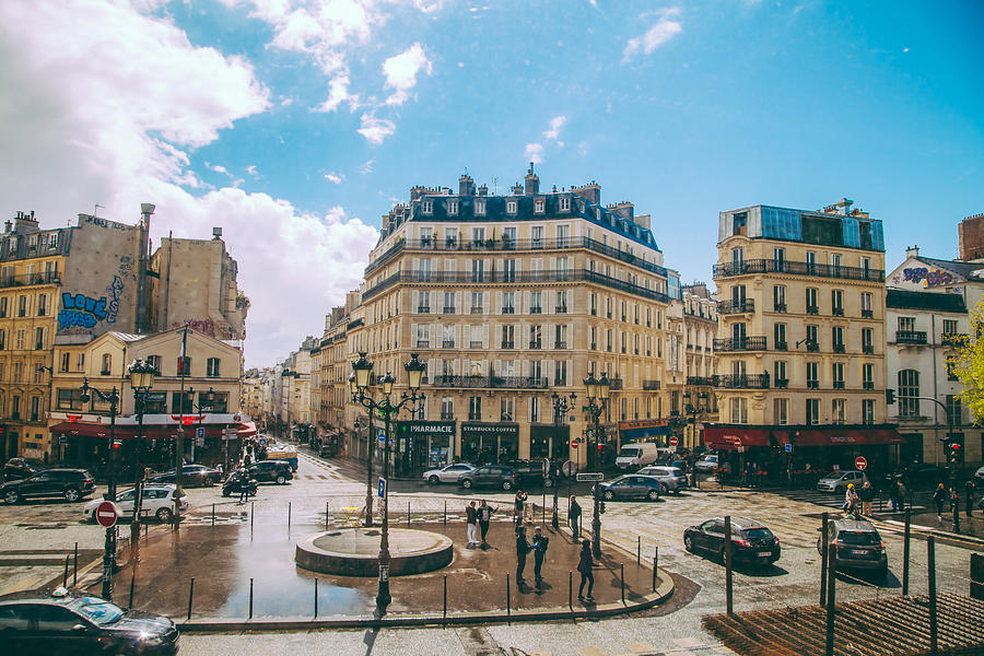 Paris Street View - Boulevard de Clichy, Photograph by Serts