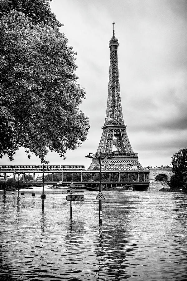 Paris sur Seine Collection - Along the Seine I Photograph by Philippe HUGONNARD