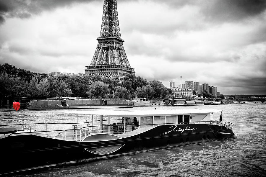 Paris sur Seine Collection - Love Photograph by Philippe HUGONNARD