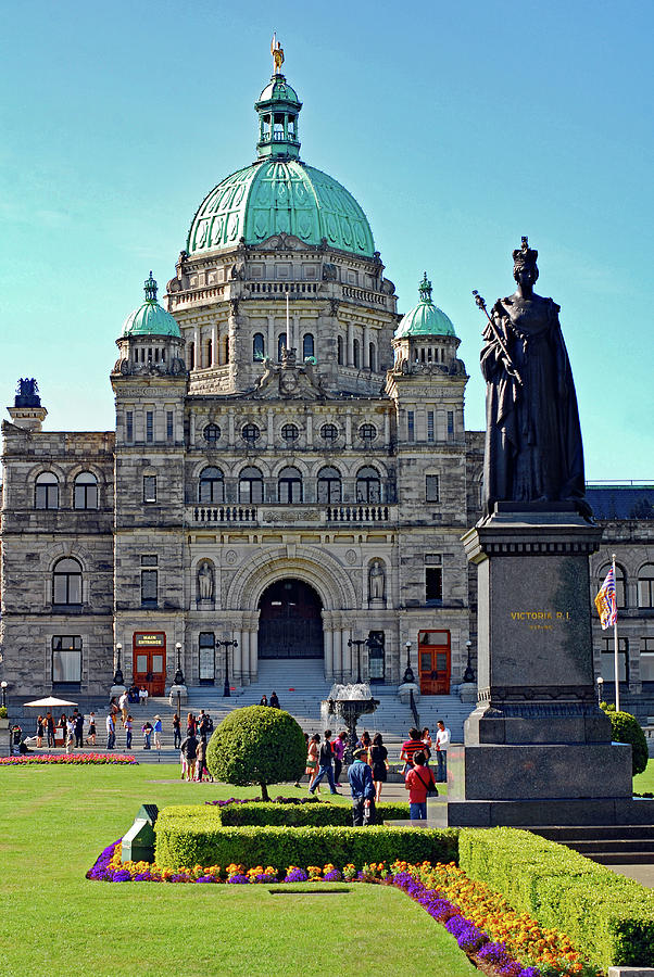 Parliament Building. Victoria British Columbia Photograph by Connie Fox
