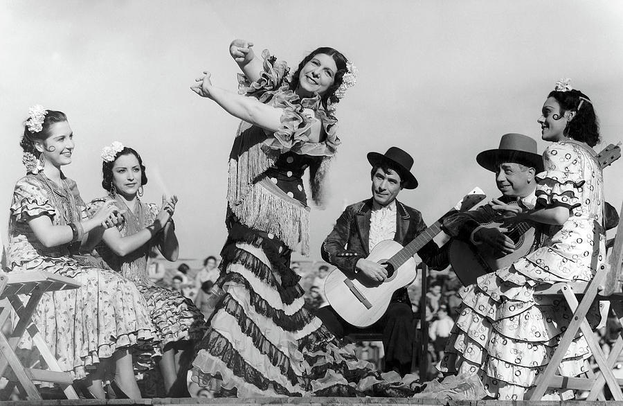 PASTORA IMPERIO in LA MARQUESONA -1939-, directed by EUSEBIO FERNANDEZ ARDAVIN. Photograph by Album