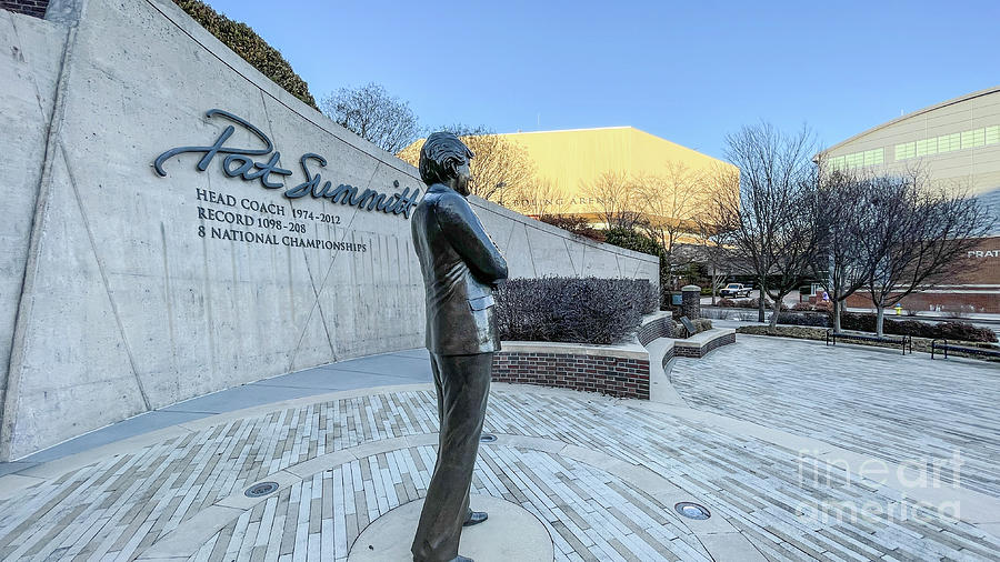 Pat Summitt Statue at University of Tennessee 5972 Photograph by Jack Schultz